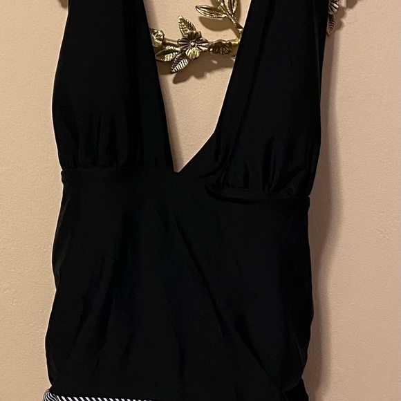 Halter Neck Retro Stripe One Piece - Picture 6 of 9